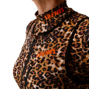 <tc>Spines</tc> <tc>The Leopard</tc>
